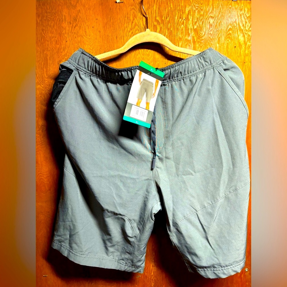 NWT Gerry Grey Men’s Athletic Shorts Xl🎄✨